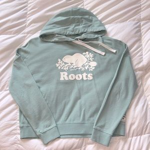 NWOT Roots hoodie